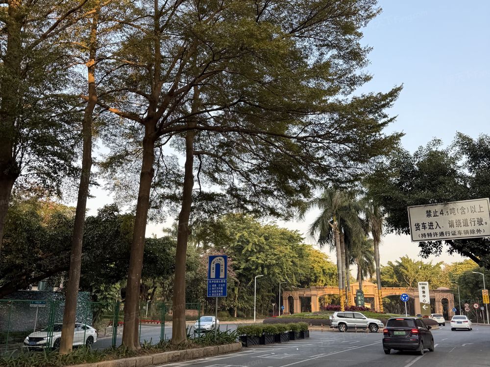 小区相关图